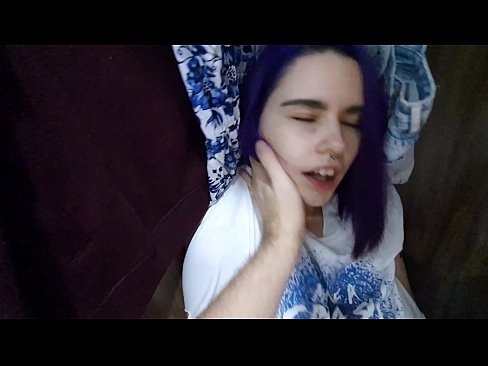 ❤️ Нашел сестренку в шкафу и помог кончить ❤️ Красивое порно на сайте doujin-sexy.ru